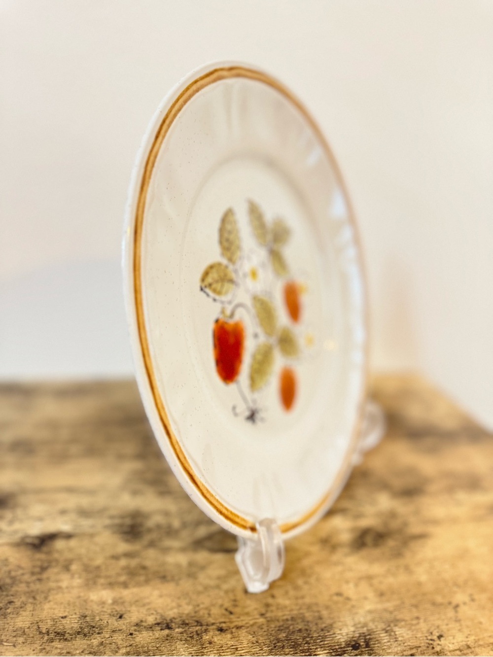 Americana Hearthside “Berries ’n Cream” Handpainted Stoneware | Set of 2 - Picture 8 of 11